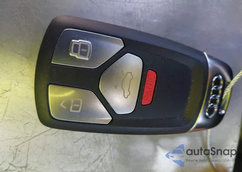 2025 Audi A4 Premium Plus 45 z USA, uszkodzony, nr VIN WAUEAAF48SN000964